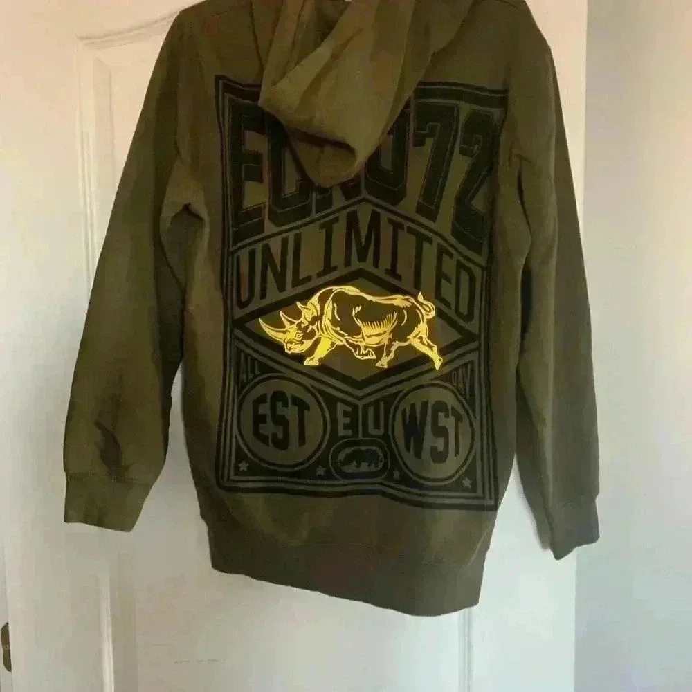 Ecko unlimited hoodie. It says large but more like a medium. Fall  season start
